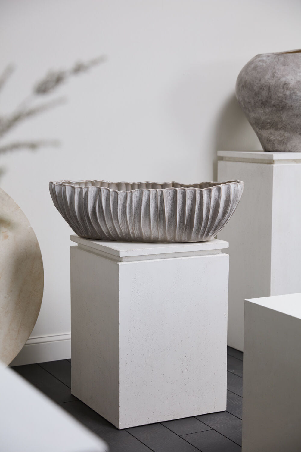 Iambic Trough Grey 33"x16.25"x9"