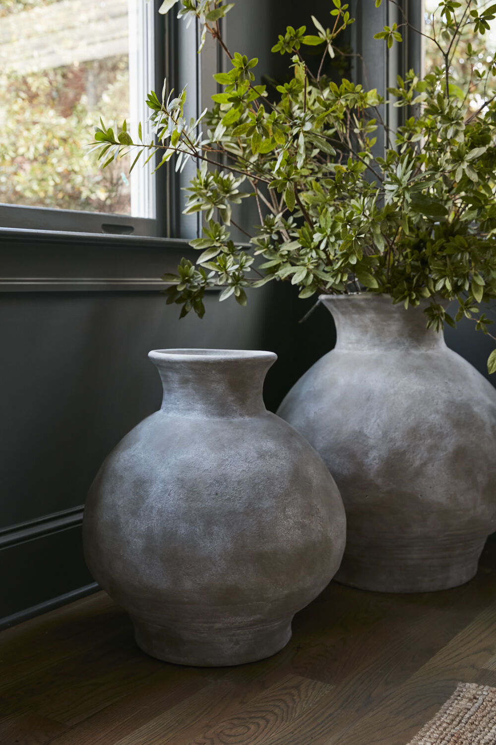 Medersa Vase Grey 18"x 19.25¨