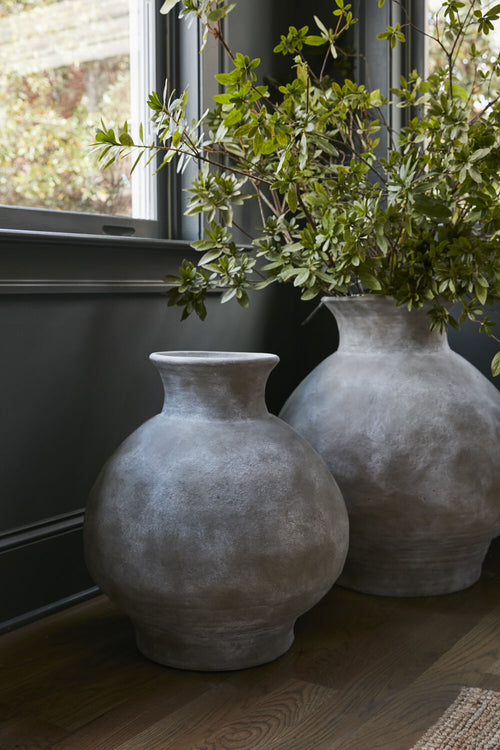 Medersa Vase Grey 18"x 19.25¨