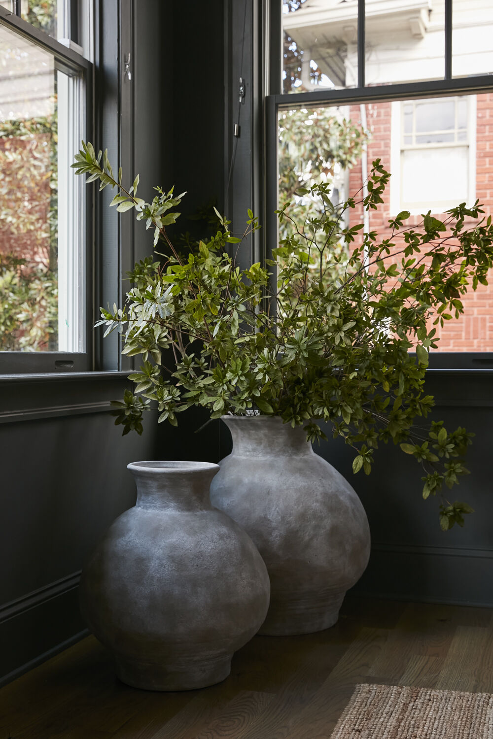Medersa Vase Grey 18"x 19.25¨