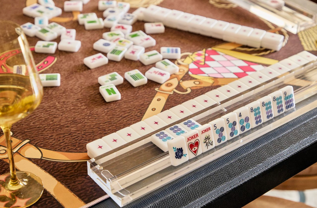Lucky Charms Mahjong Set – Bright White