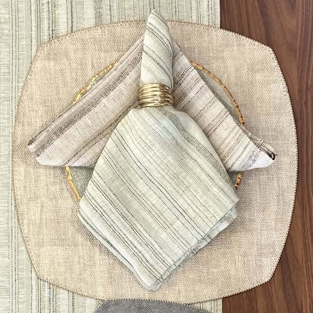 Allure Birch 16" X 16"