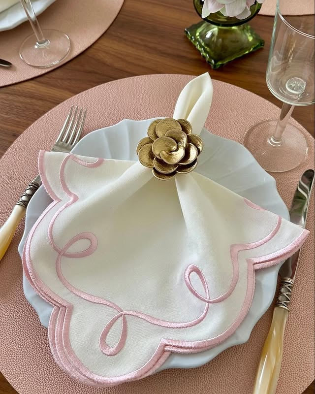 Napkin Rings Camellia Gold 2.5" X 2.5" X 2"