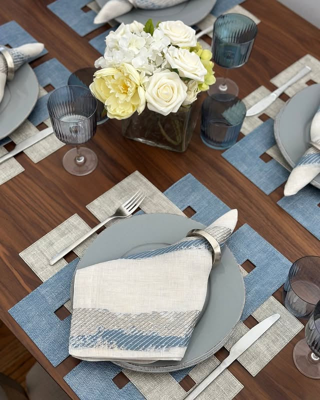 Napkin Ring Oviform Silver 2.5" X 2.5" X 0.5"