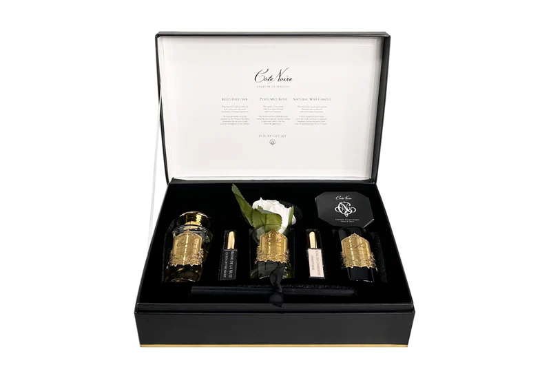 Gift Pack Reine De La Nuit 2x5 ml Perfume Spray,75 gr Candle,90 ml Reed Diffuser.