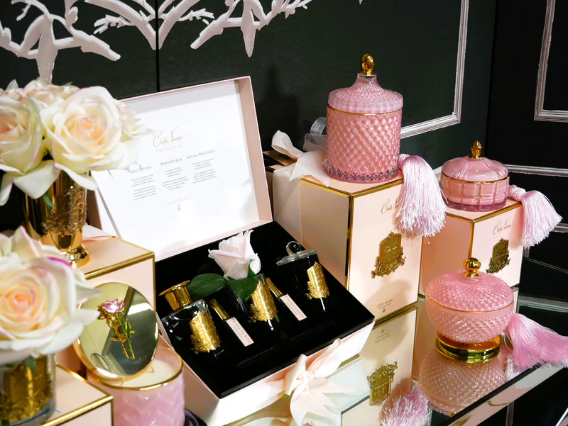 Gift Pack Charente Rose 2x5 ml Perfume Spray,75 gr Candle,90 ml Reed Diffuser.