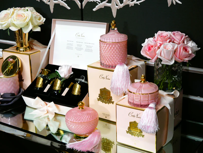 Gift Pack Charente Rose 2x5 ml Perfume Spray,75 gr Candle,90 ml Reed Diffuser.