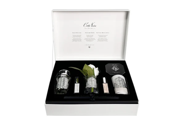 Gift Pack Cashmere Elegant 2x5 ml Perfume Spray,75 gr Candle,90 ml Reed Diffuser.