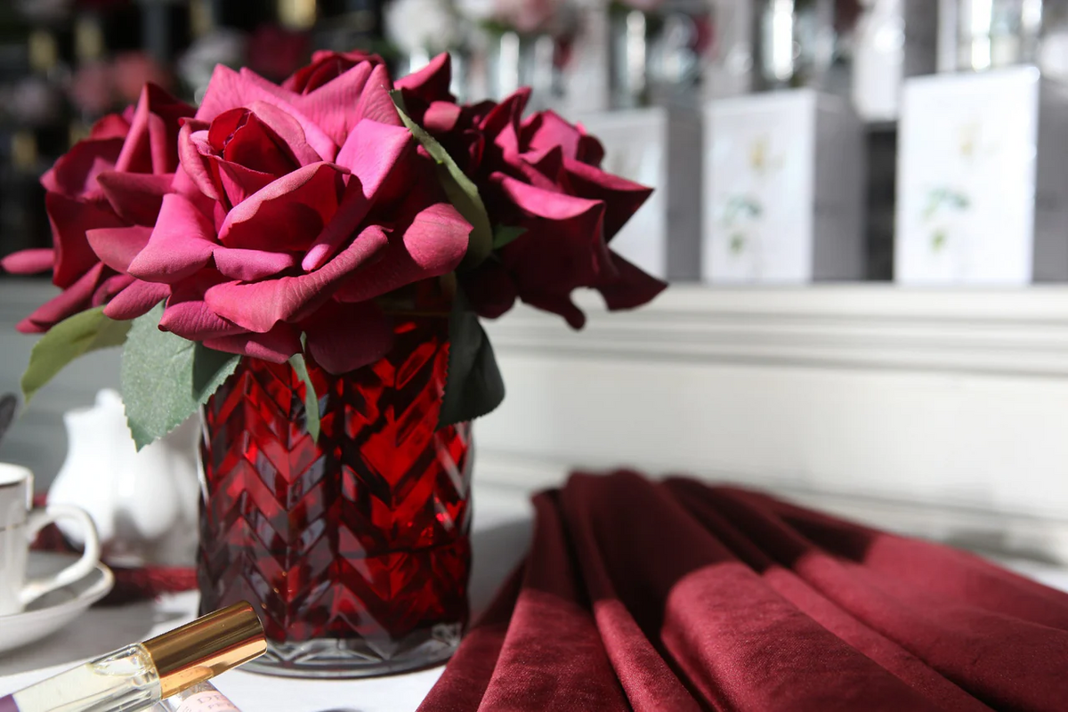 Herringbone Red Glass - Red Roses Rose Oud & Pink Peonies 1o ml