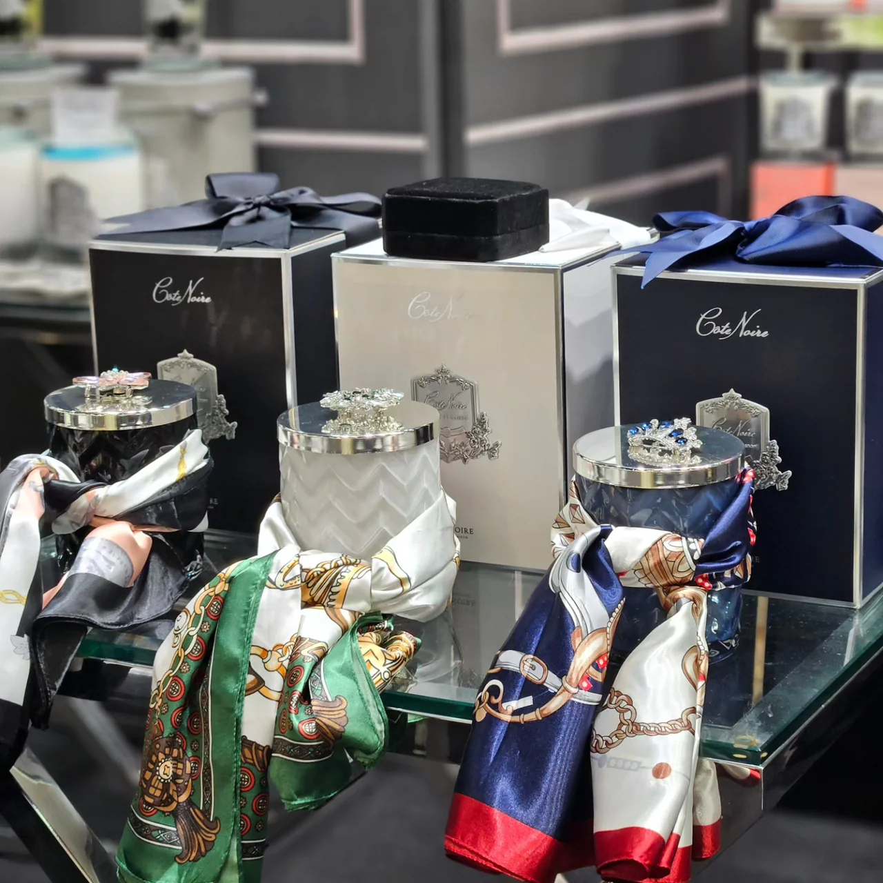 Herringbone Candle Set - Navy & Silver  Jardin A Versailles 600 gr