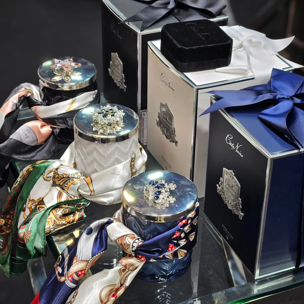 Herringbone Candle Set - Navy & Silver  Jardin A Versailles 600 gr