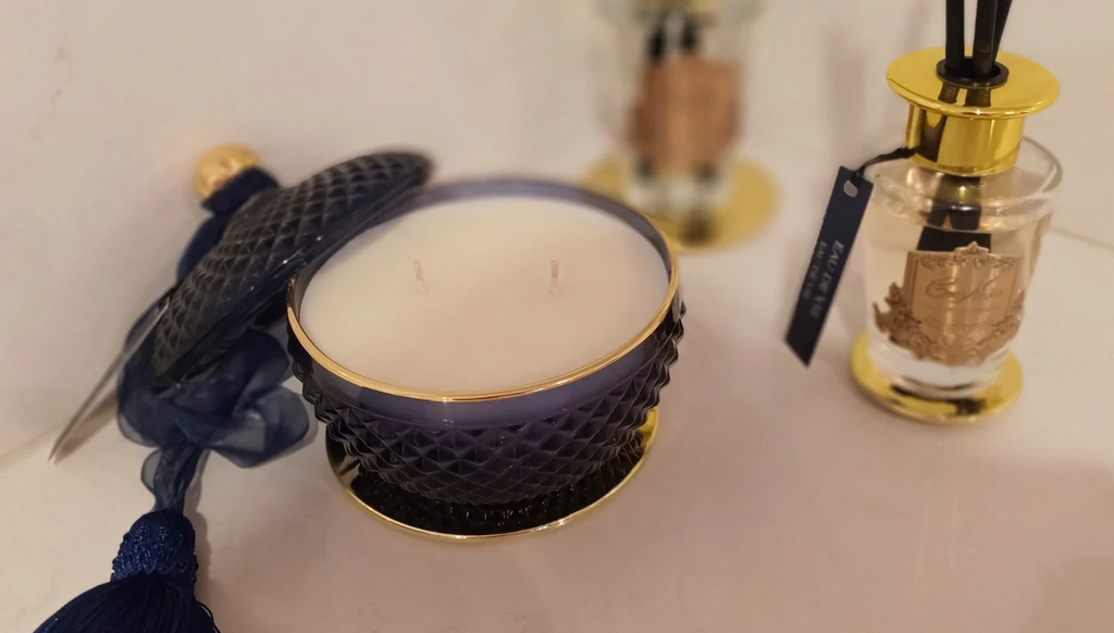 Round Art Deco Candle In Navy Eau De Vie 300gr