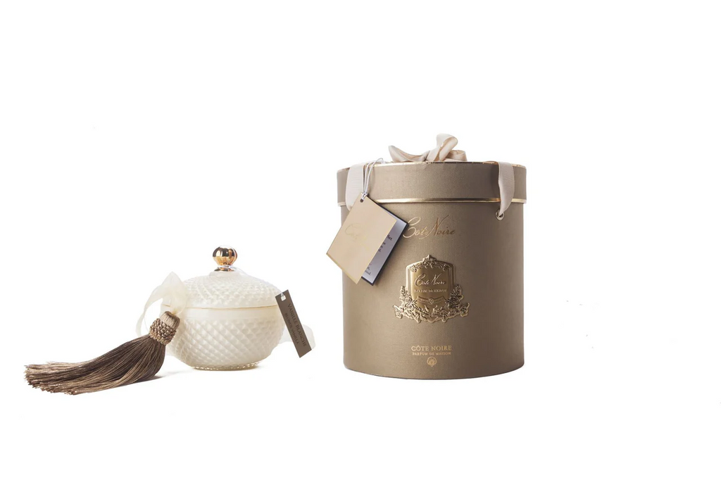 Round Art Deco Candle In Cream Blonde Vanilla 300gr