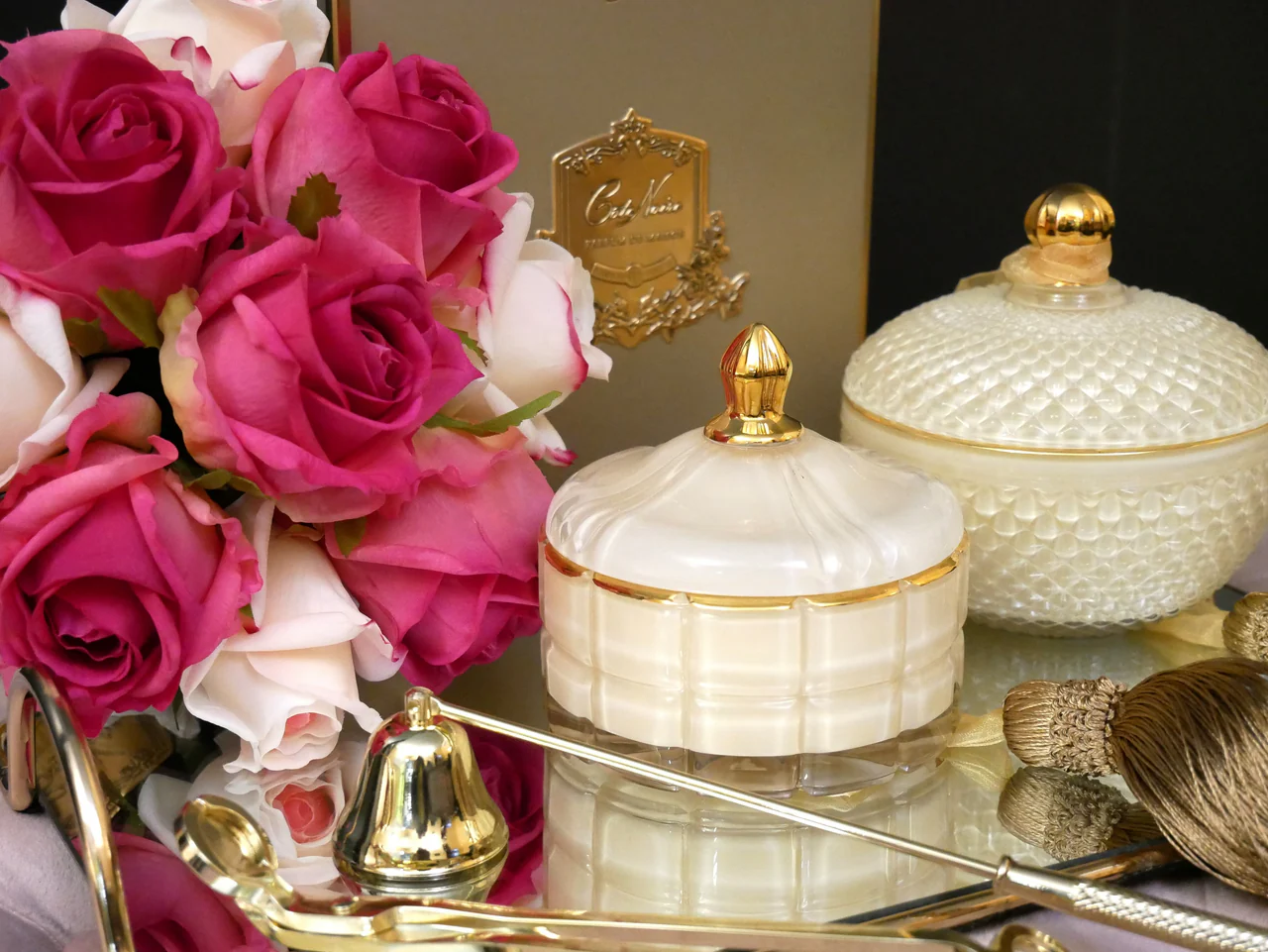 Round Art Deco Candle In Cream Blonde Vanilla 300gr