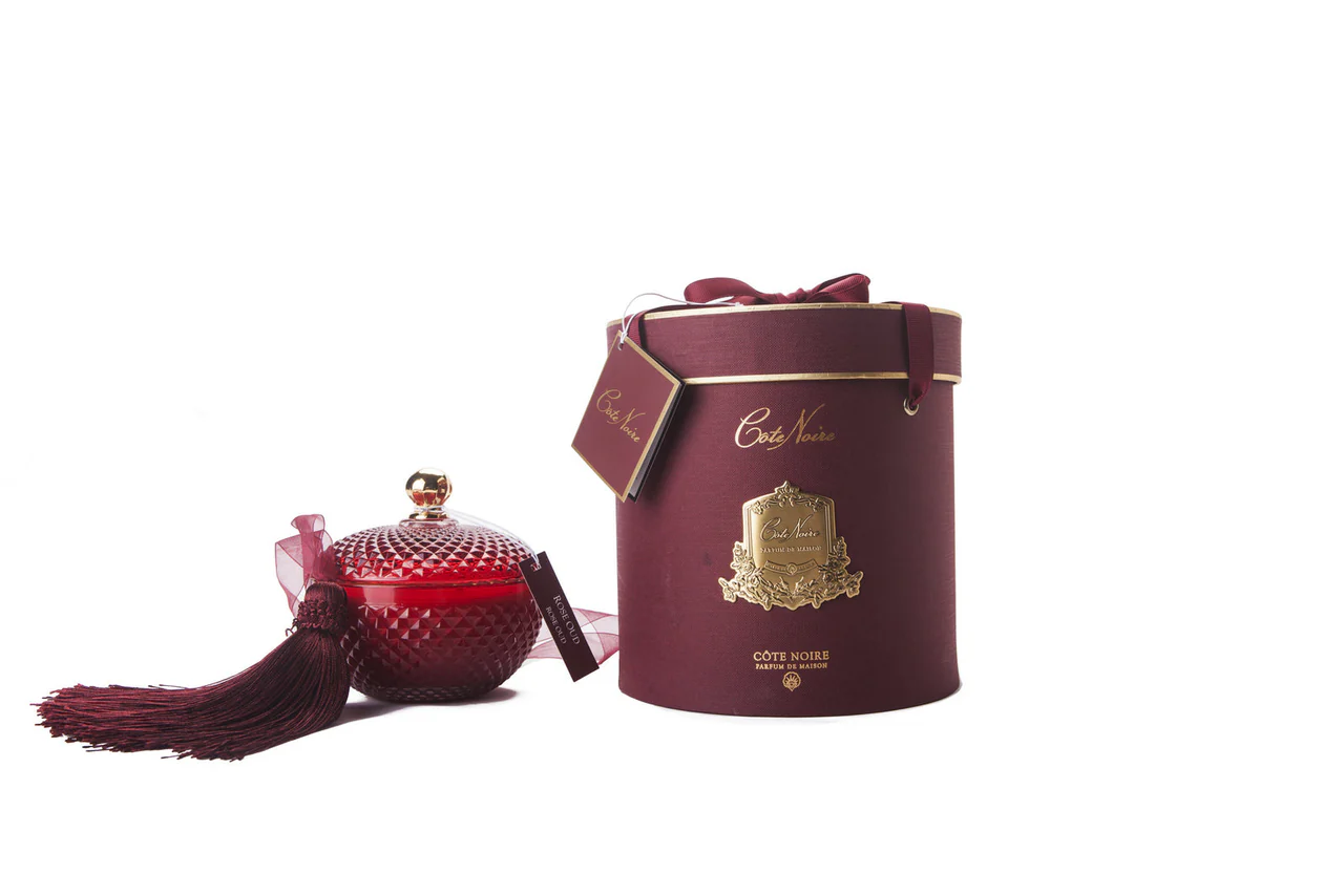 Round Art Deco Candle In Burgundy  Rose Oud 300gr