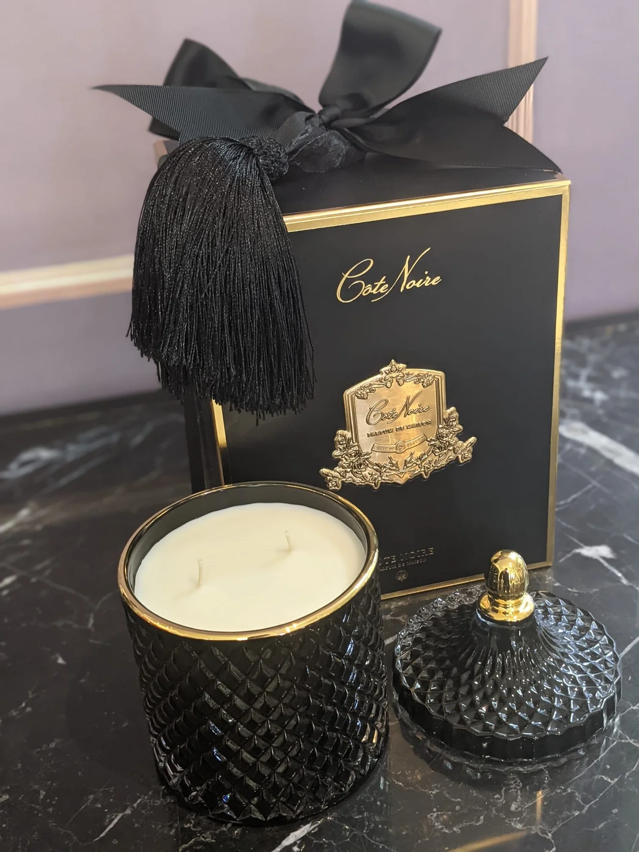 Grand Art Deco Candle In Black Queen Of The Night  600gr