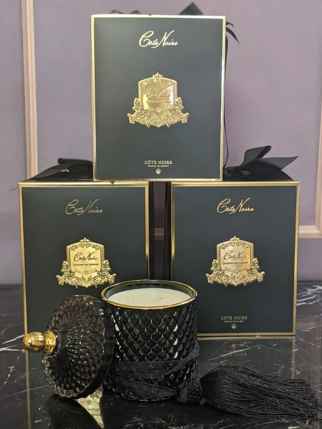 Grand Art Deco Candle In Black Queen Of The Night  600gr