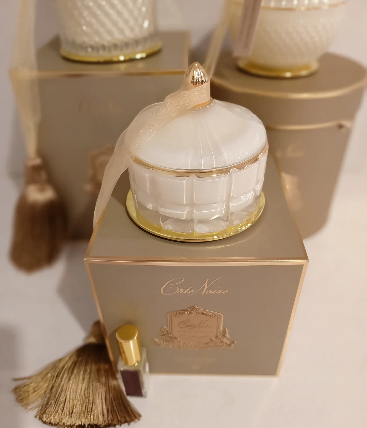 Art Deco Candle In Cream Blonde Vanilla 200gr