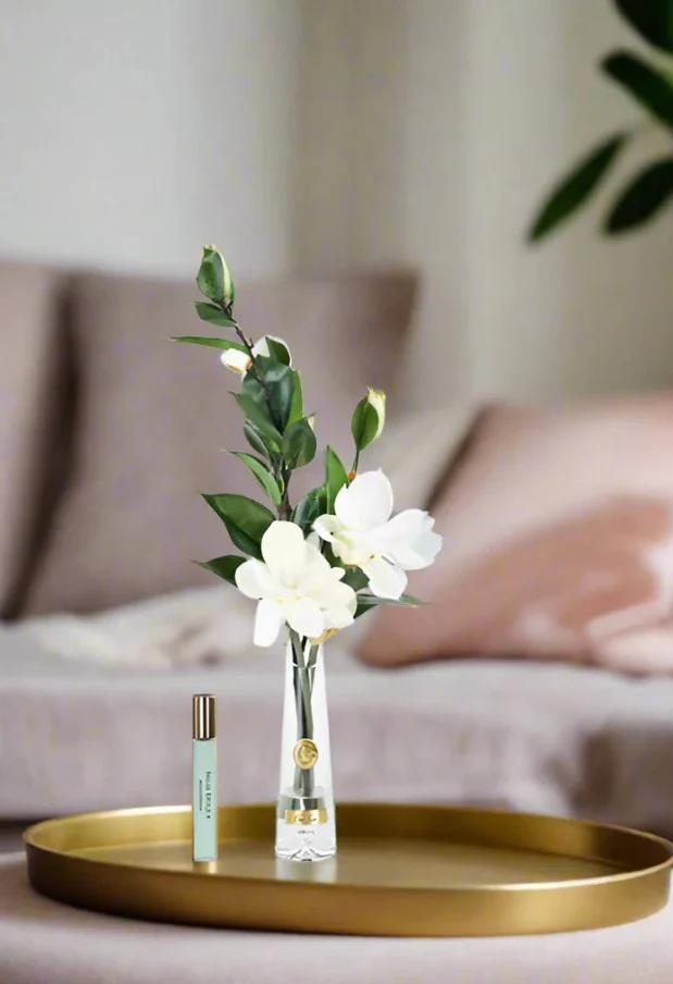 Summer Magnolias - White - Gold