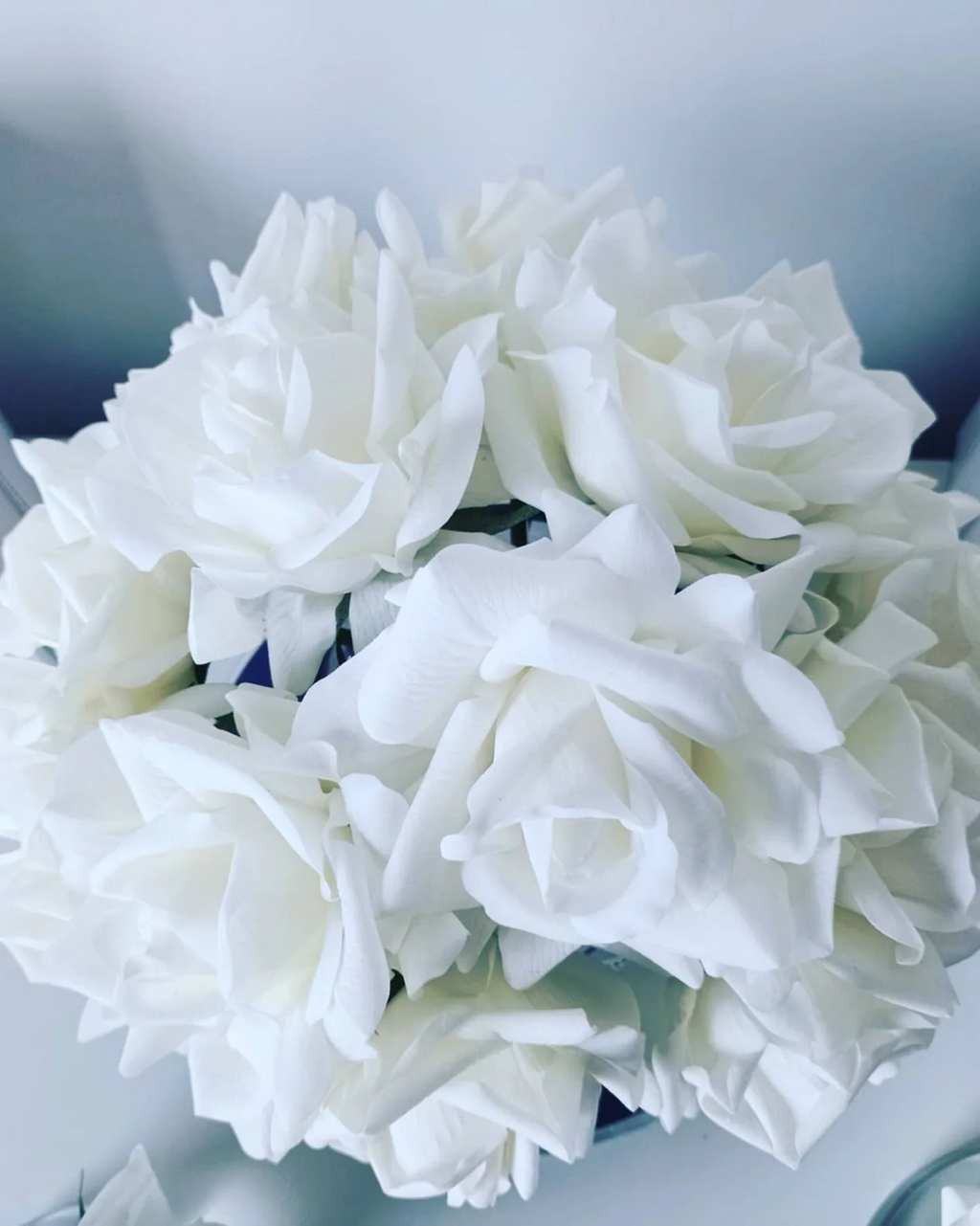 Grand Bouquet - White Clear & Silver Rose Petal & Rose Oud 2x10 Ml