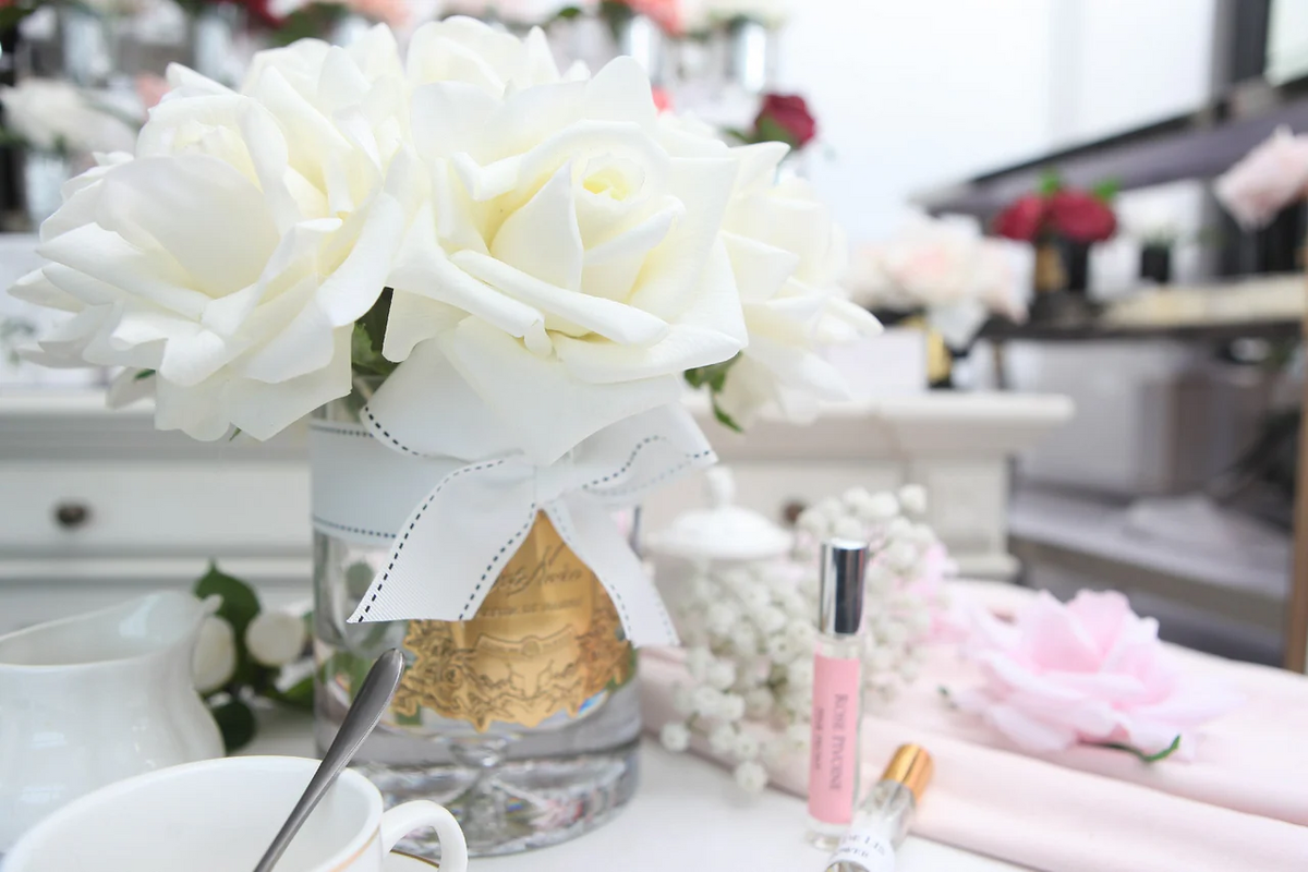 Grand Bouquet - Champagne Clear & Gold Rose Petal & Rose Oud 2x10 Ml
