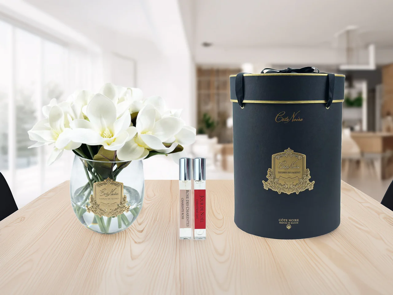 White Magnolia With Gold In Clear Glass Charente Rose & Jour De Noel 2x5 Ml