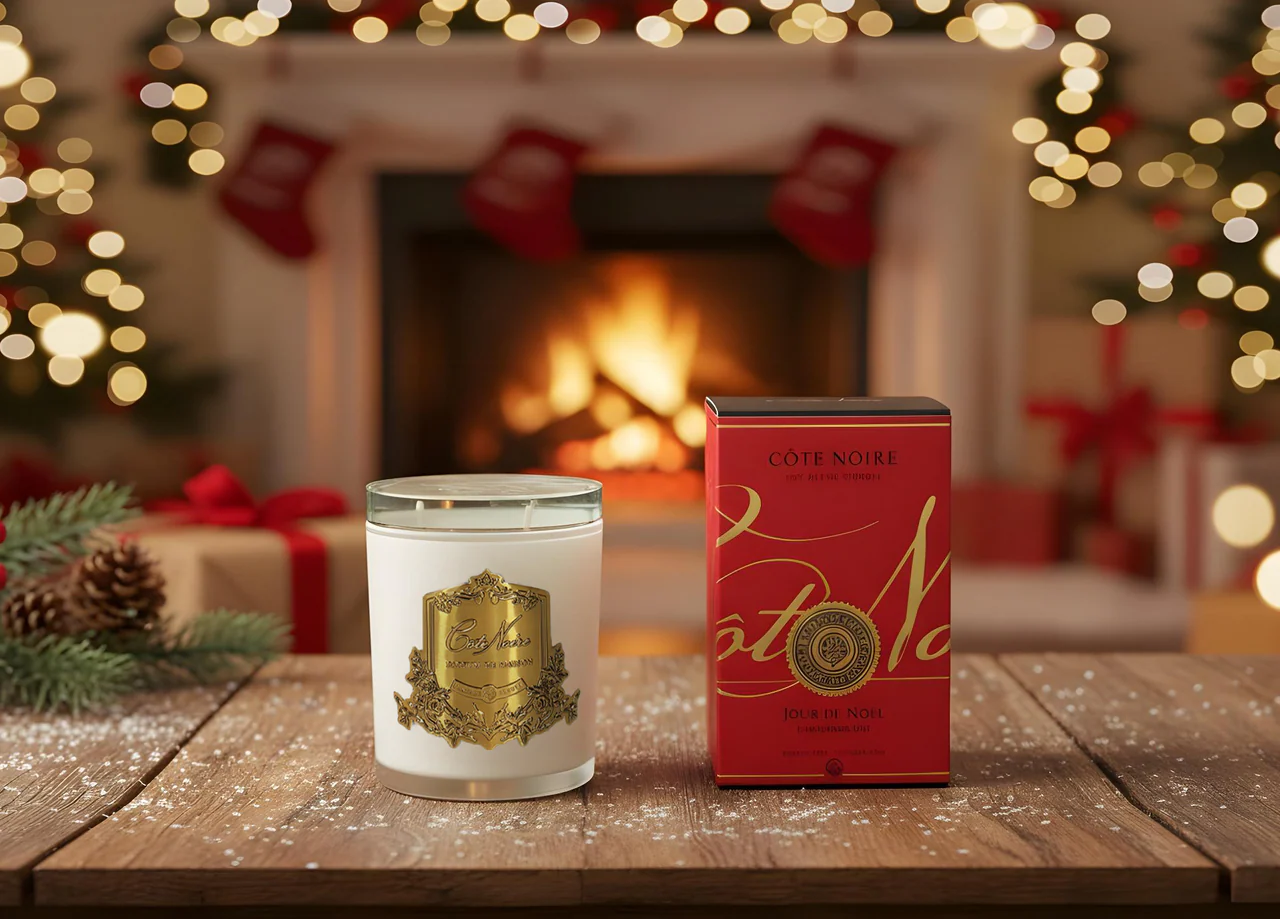 Candle - White Vessel Gold Badge - Saigon Gar  185g