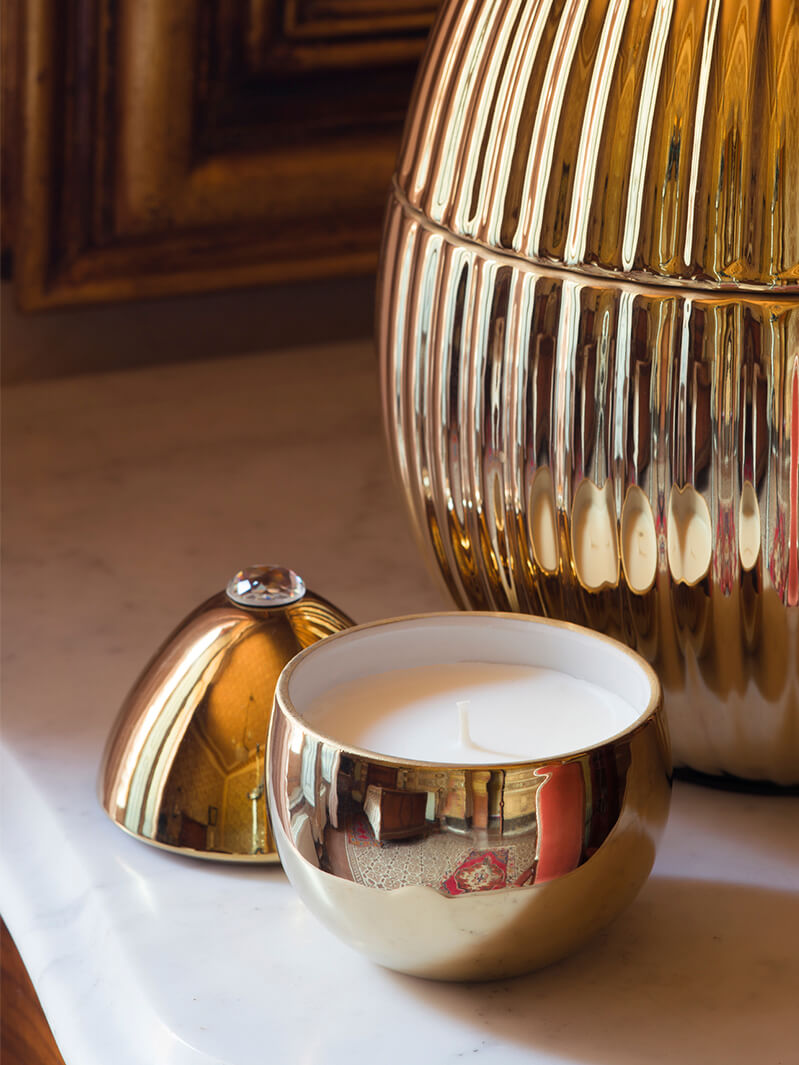 Bois De Roussie Gold Candle 200 G