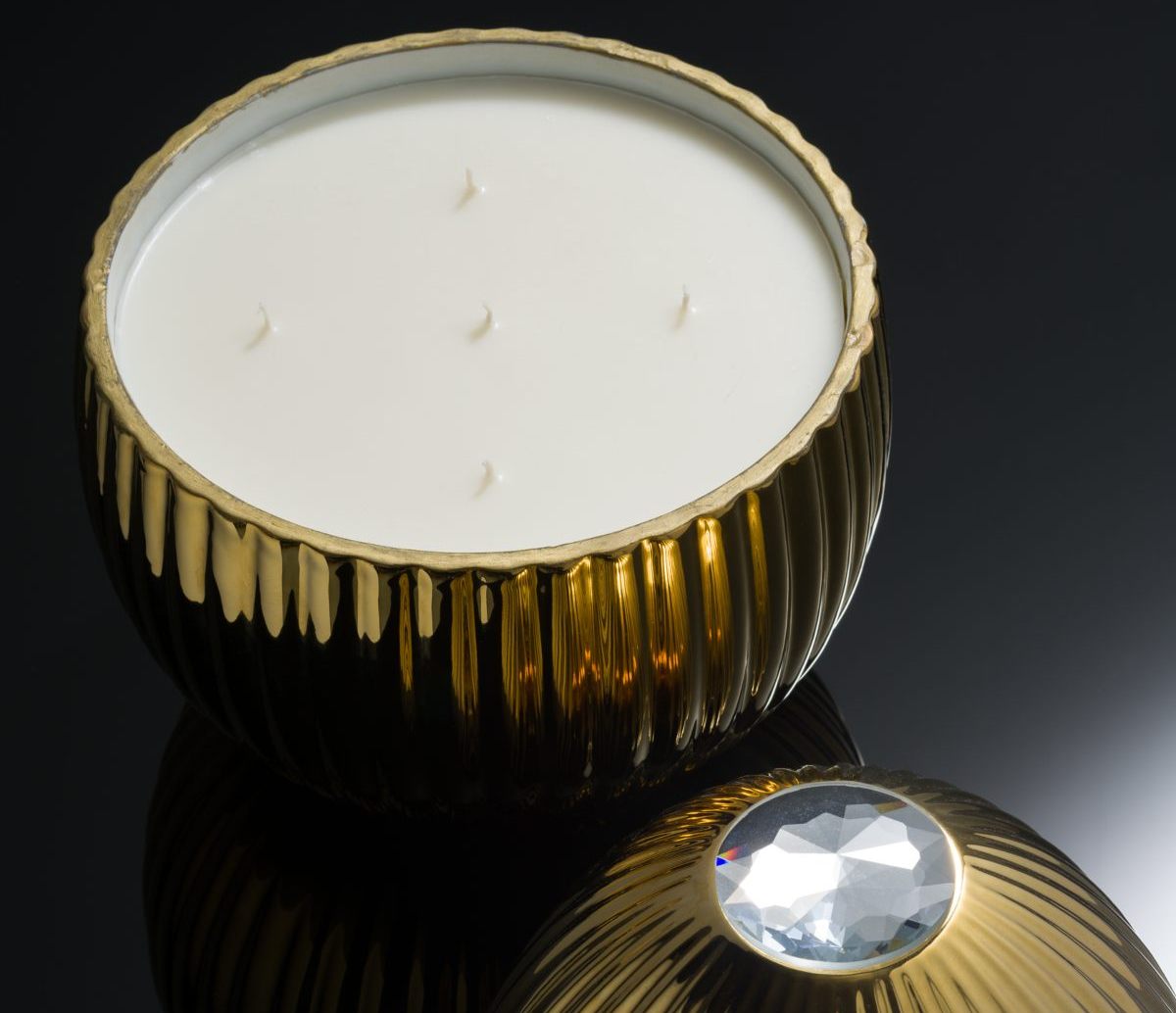 Golden Egg 18k Candle 3.4 KG