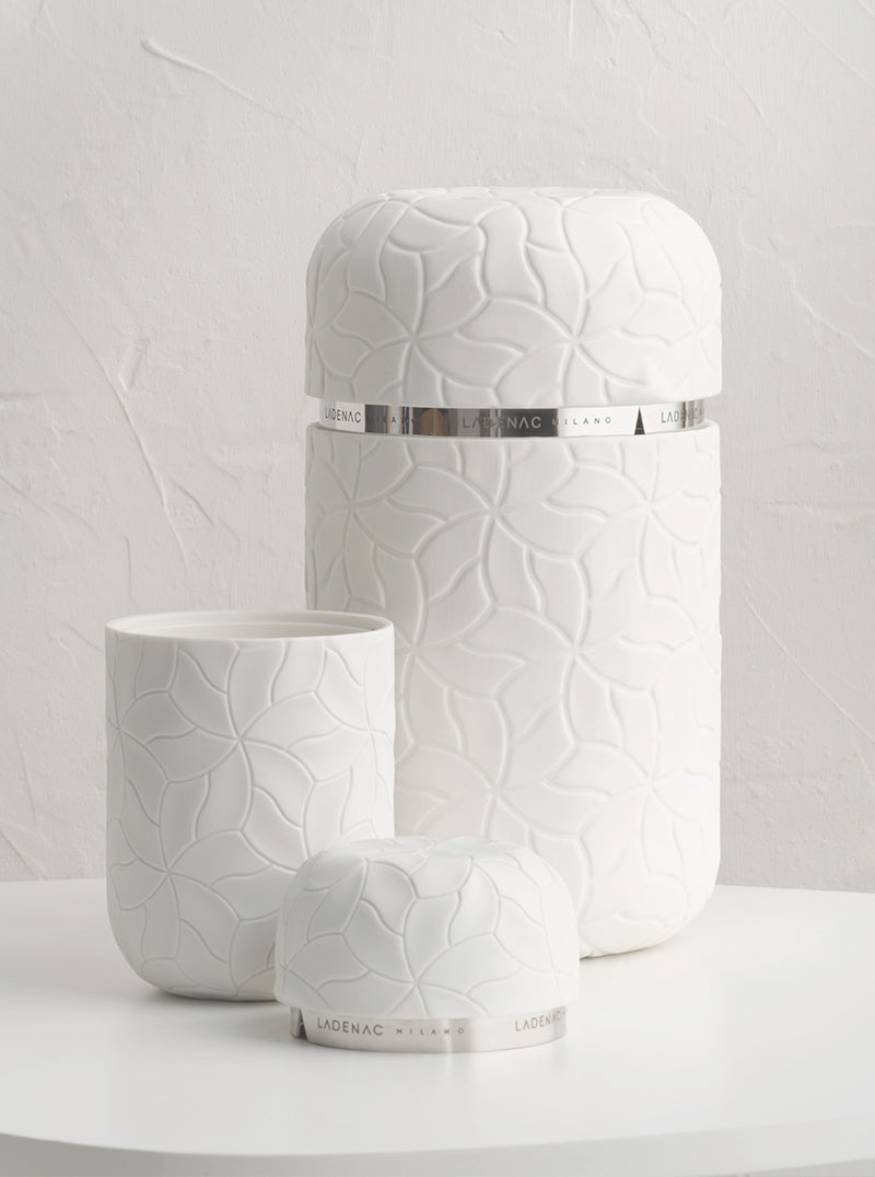 Lotus Sacré  Candle 1 KG