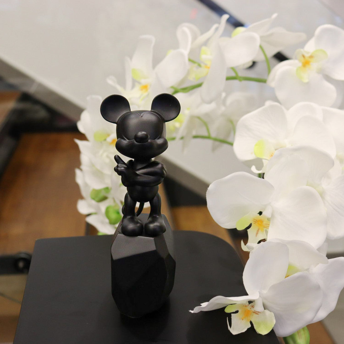 Black Mickey Rock Small - 18 Cm