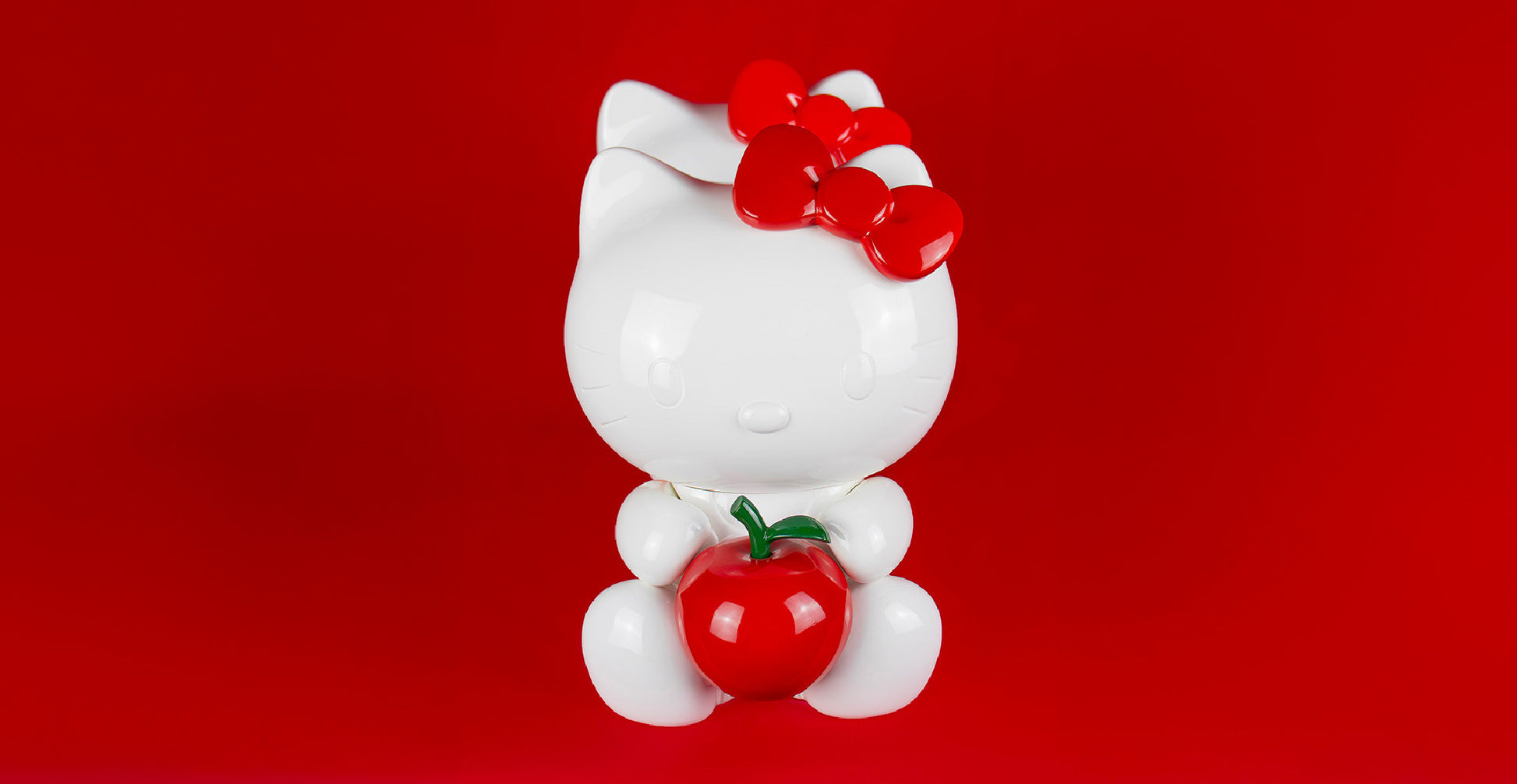 White With Red Hello Kitty Apple Small - 28 Cm