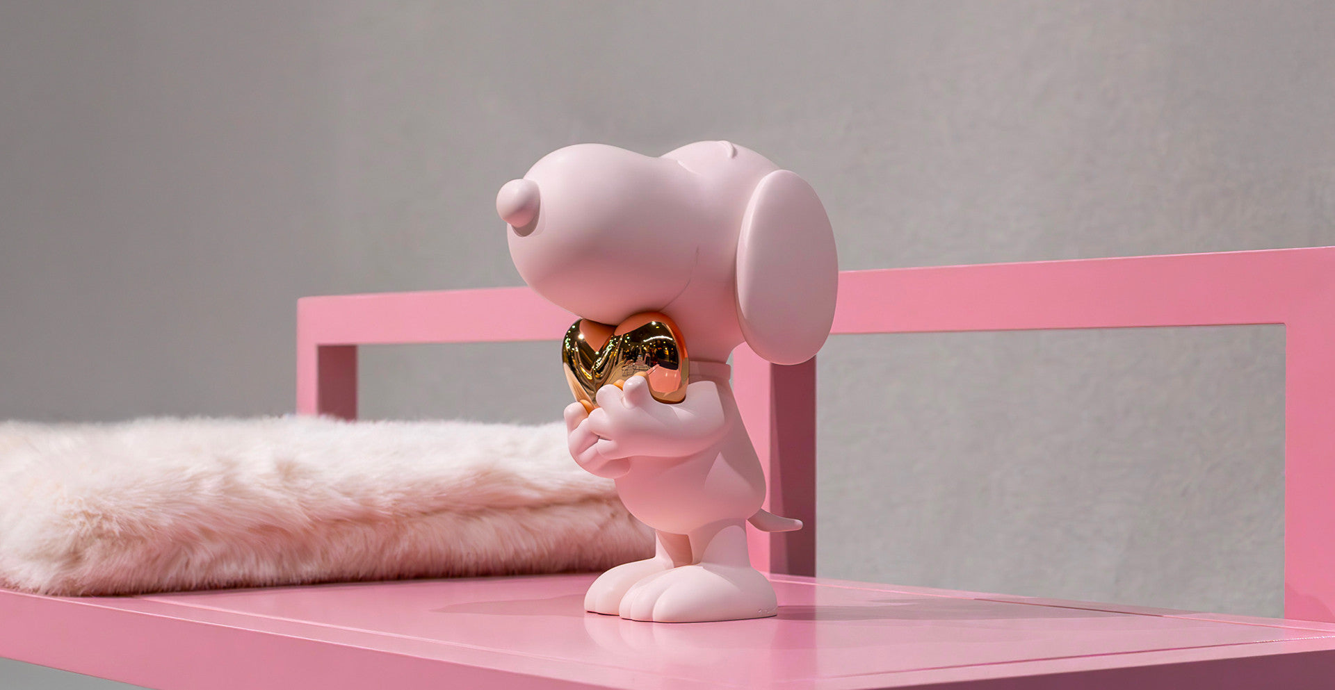 Chromed Pink And Rose Gold Snoopy Heart  Small - 27 Cm