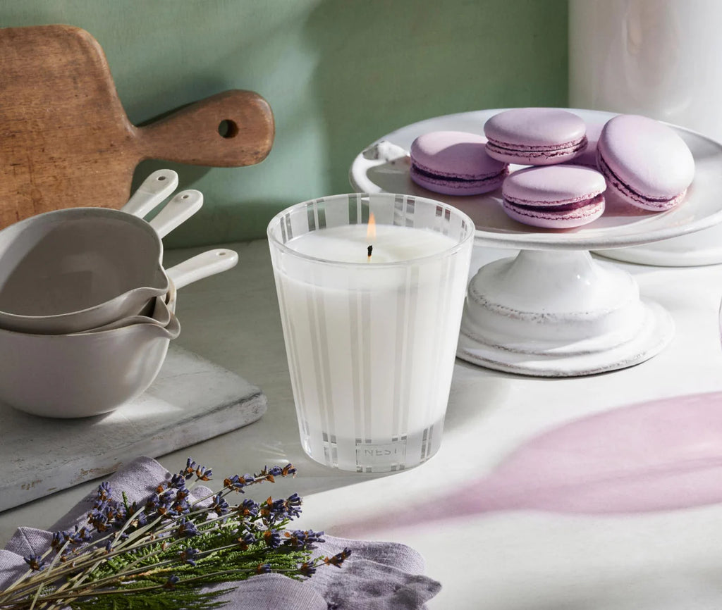 Cedar Leaf & Lavender Classic Candle 230 G