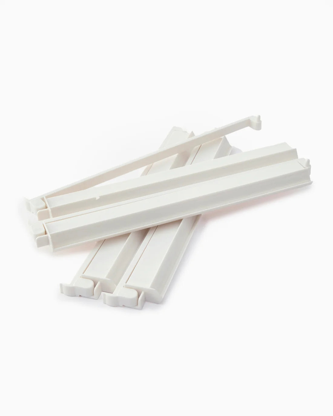 OH MY MAHJONG OMM89 WHIITE ACRYLIC RACK & PUSHERS SET
