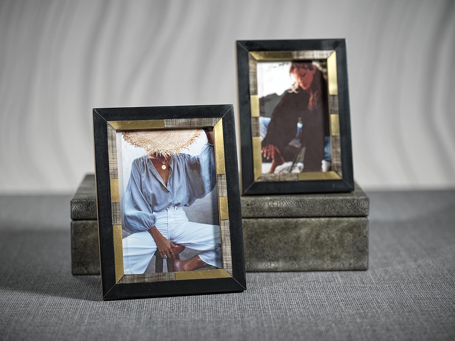 Black Chiseled Horn & Brass Photo Frame Na 5 x 7