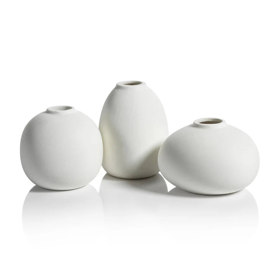 Tresco Clay Bud Vases Matt White 3 In x 2.75 In x 3.5 In