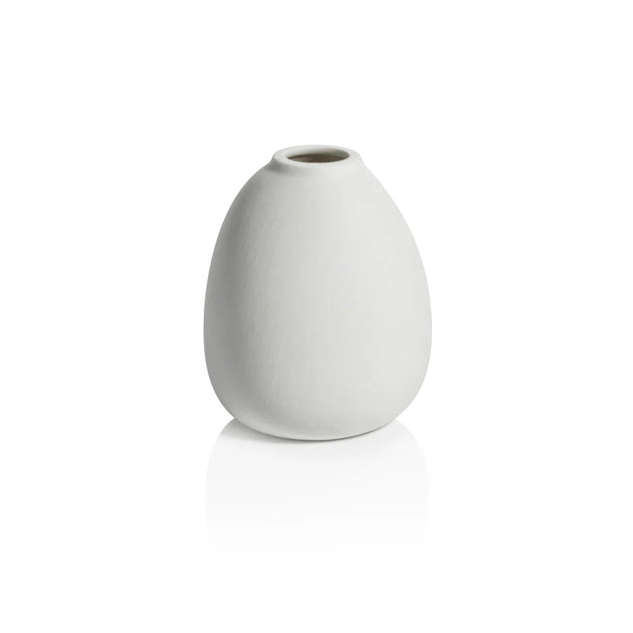Tresco Clay Bud Vases Matt White 3 In x 2.75 In x 3.5 In