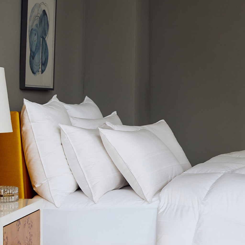 Almohada de Plumón Lucerne – Firme, Estándar
